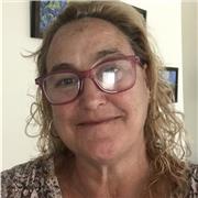 Madre lingua con anni di esperienza dalla primaria a l'universita